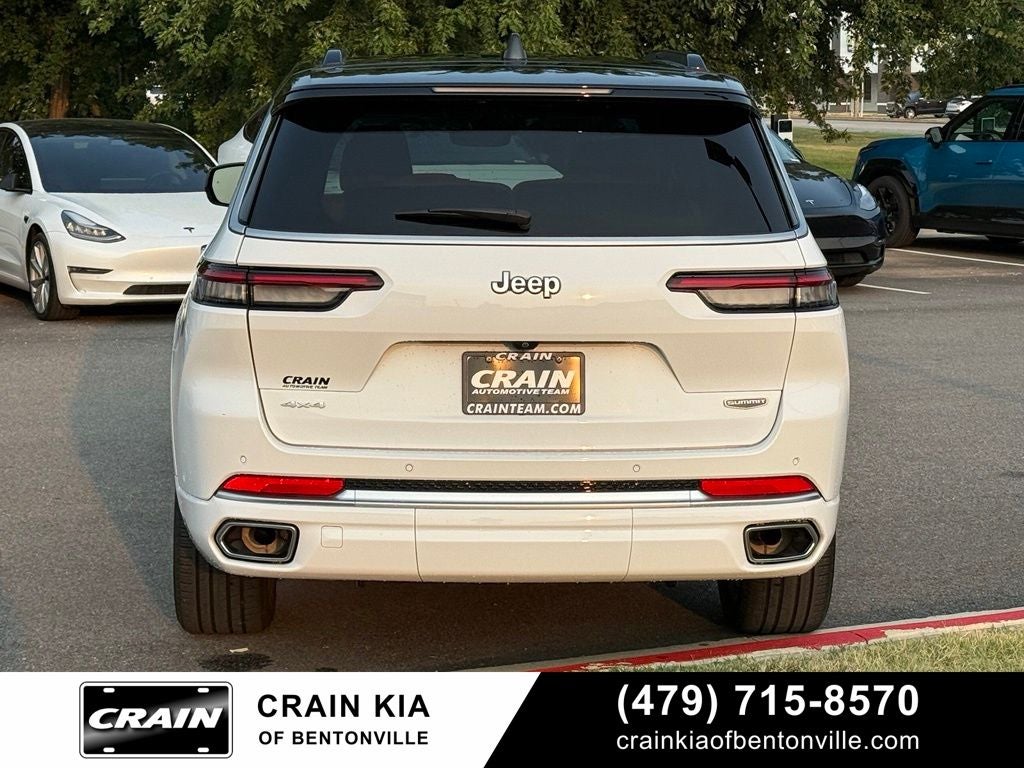 2025 Jeep Grand Cherokee L Summit - 4WD / PANORAMIC SUNROOF / CLEAN CARFAX