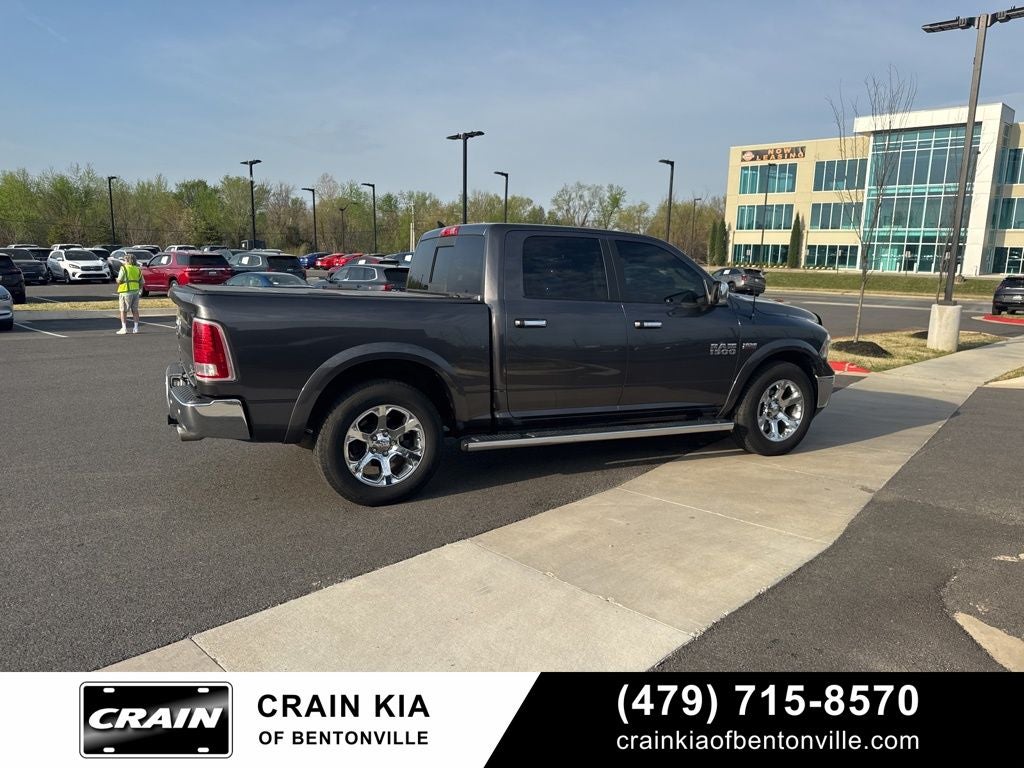 2015 RAM 1500 Laramie - 4WD / SUNROOF