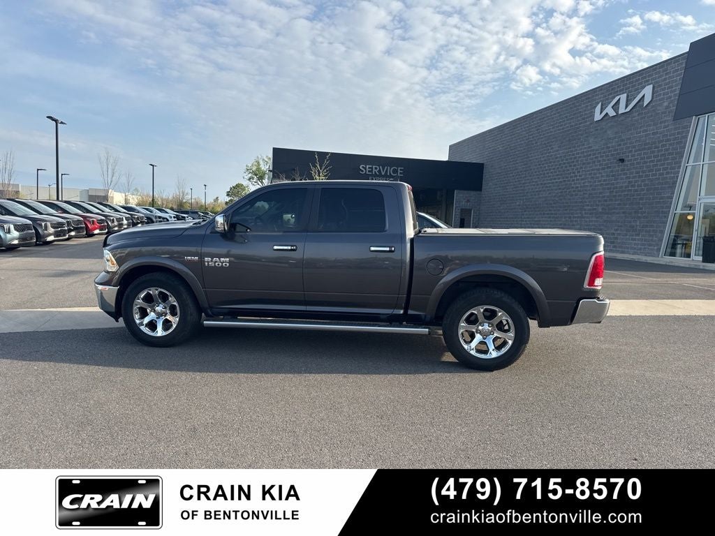 2015 RAM 1500 Laramie - 4WD / SUNROOF