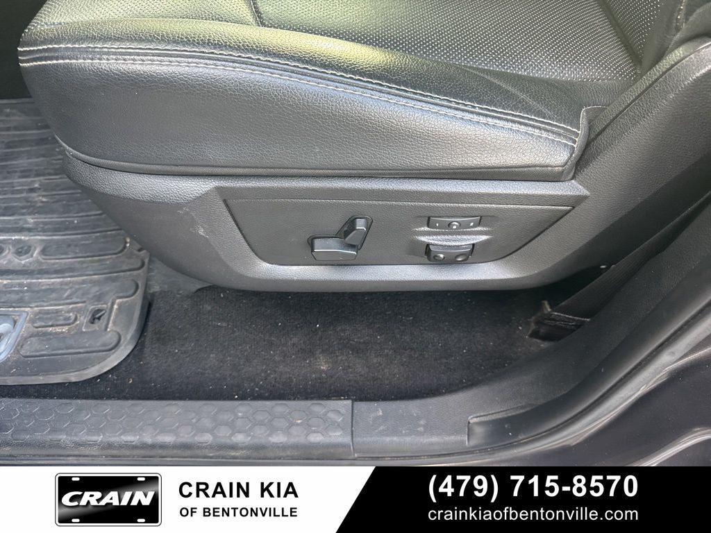 2015 RAM 1500 Laramie - 4WD / SUNROOF