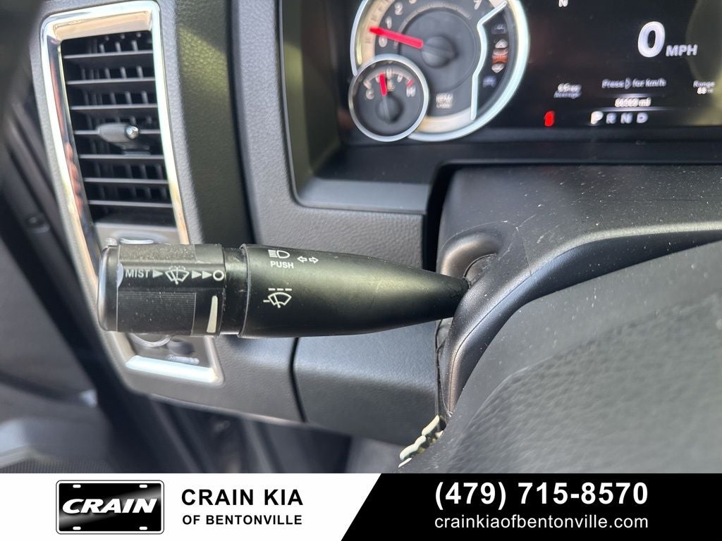 2015 RAM 1500 Laramie - 4WD / SUNROOF