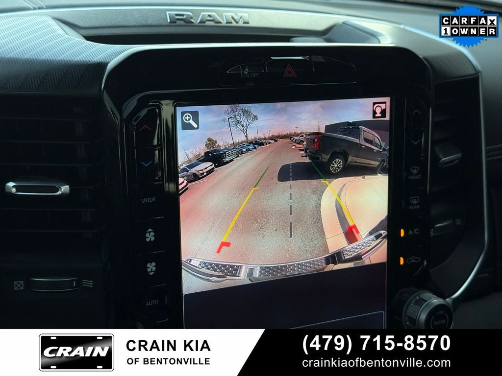 2025 RAM 1500 Big Horn/Lone Star - 4WD / PANORAMIC SUNROOF / ONE OWNER