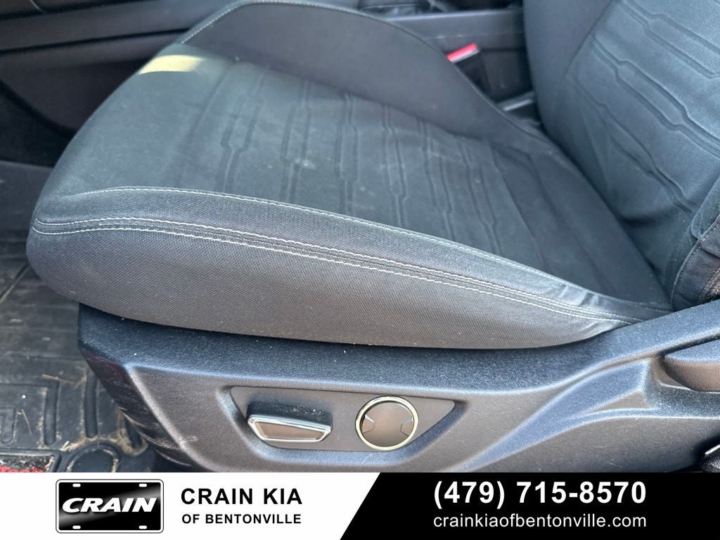 2016 Ford Mustang GT - 5.0 L V8 / CLEAN CARFAX