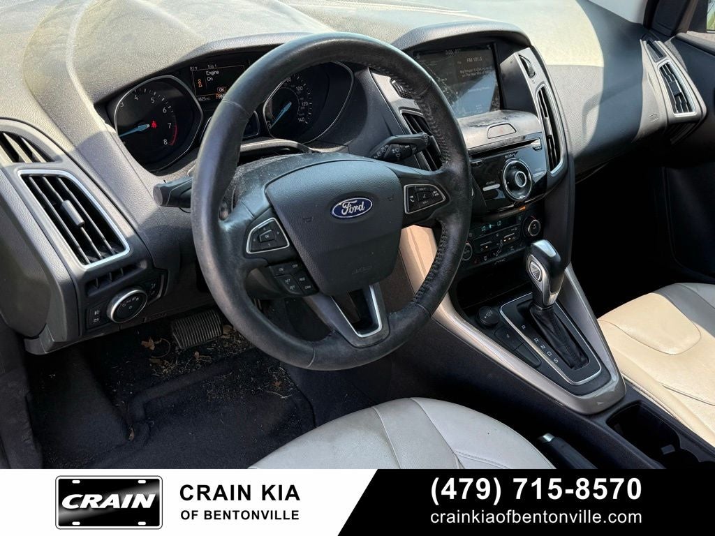 2018 Ford Focus Titanium - SUNROOF / CLEAN CARFAX / LOW MILES!
