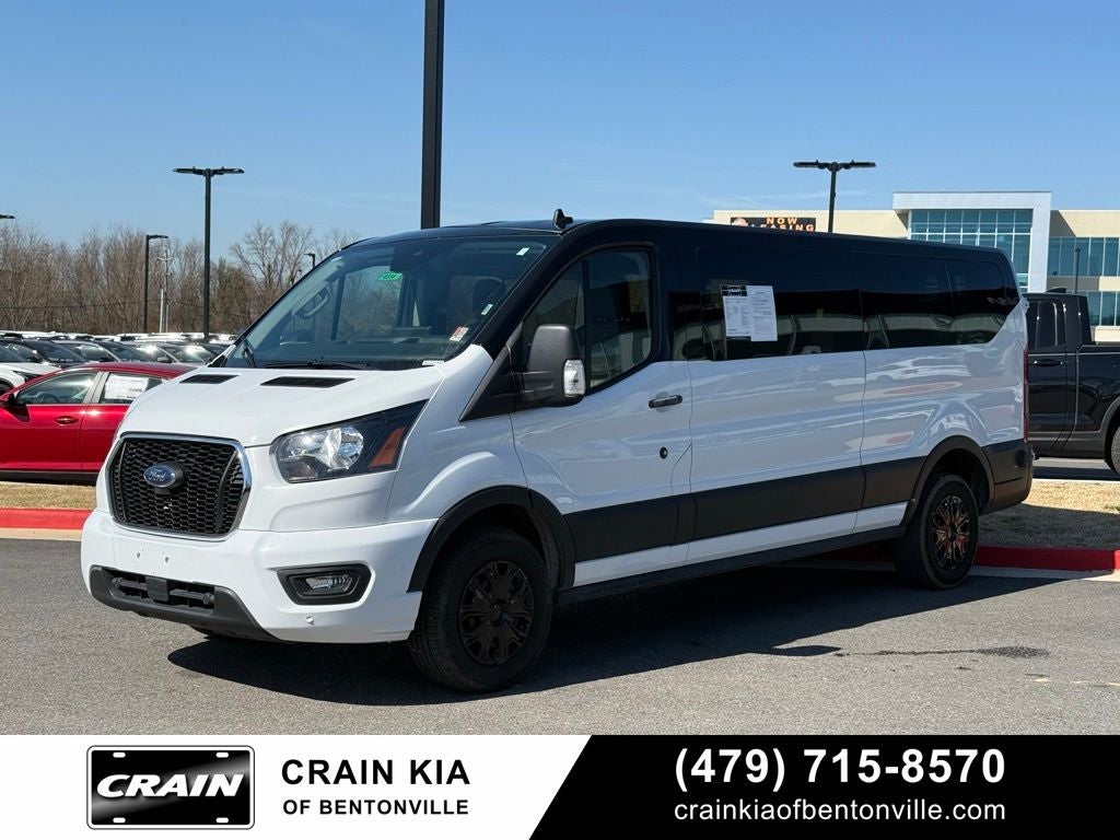 2024 Ford Transit-350 XLT - 12 PASSENGER / CLEAN CARFAX / ONE OWNER