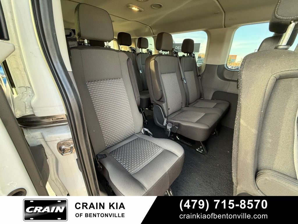 2024 Ford Transit-350 XLT - 12 PASSENGER / CLEAN CARFAX / ONE OWNER