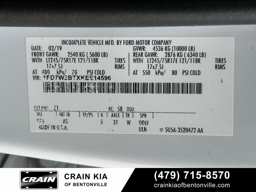 2019 Ford F-250SD XL - 4WD / CLEAN CARFAX