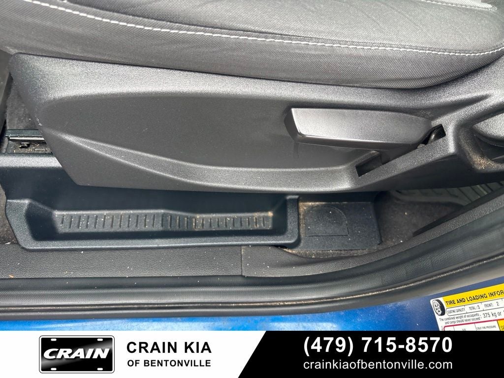 2017 Ford Escape S - CLEAN CARFAX / ONE OWNER
