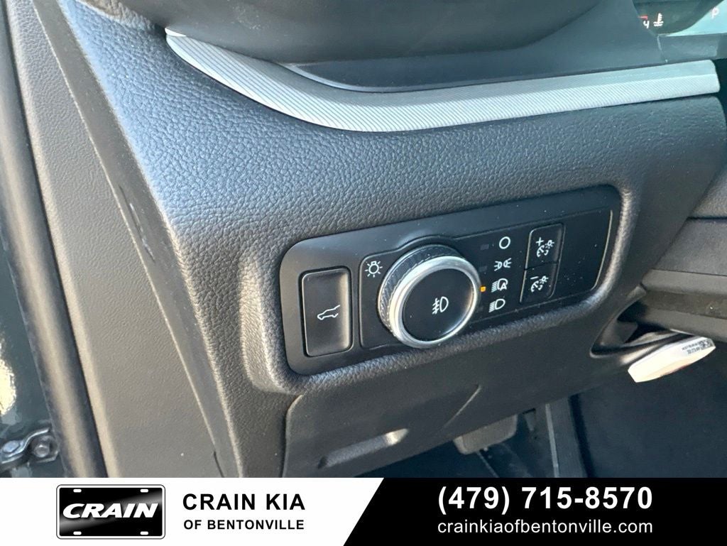 2024 Ford Explorer XLT - 4WD / CLEAN CARFAX / ONE OWNER