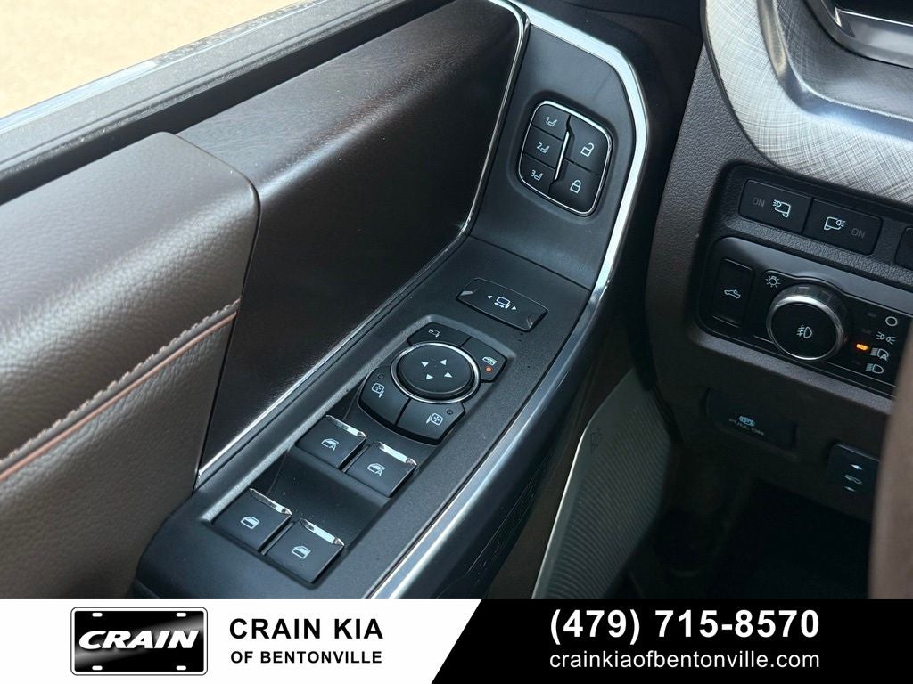 2024 Ford F-250SD King Ranch - 4WD / CLEAN CARFAX / LIFTED!