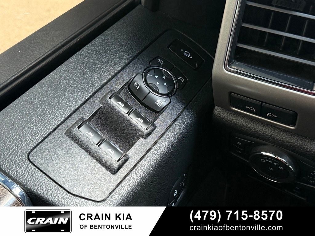 2019 Ford F-350SD Lariat Ultimate - 4WD / CLEAN CARFAX