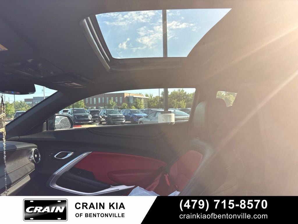 2018 Chevrolet Camaro 2LT - SUNROOF / LEATHER / LOW MILES!
