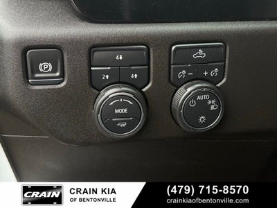 2025 Chevrolet Silverado 2500HD LT - 4WD / CLEAN CARFAX / ONE OWNER