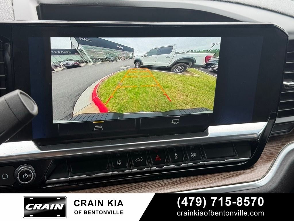 2025 Chevrolet Silverado 2500HD LT - 4WD / CLEAN CARFAX / ONE OWNER