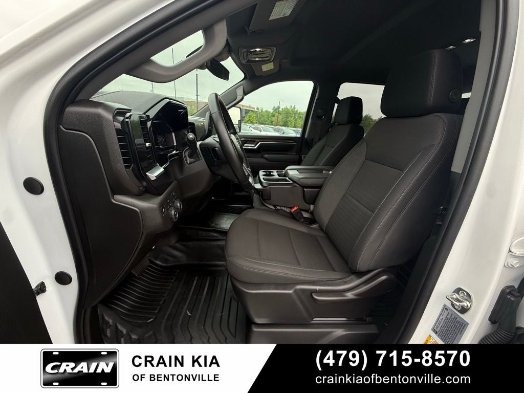 2025 Chevrolet Silverado 2500HD LT - 4WD / CLEAN CARFAX / ONE OWNER