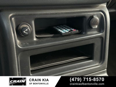 2005 Chevrolet Silverado 1500 Z71 Style Side - 4WD / CLEAN CARFAX