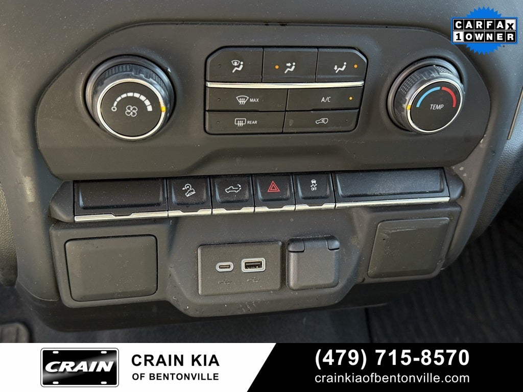 2021 Chevrolet Silverado 1500 Custom Trail Boss - 4WD / CLEAN CARFAX / ONE OWNER