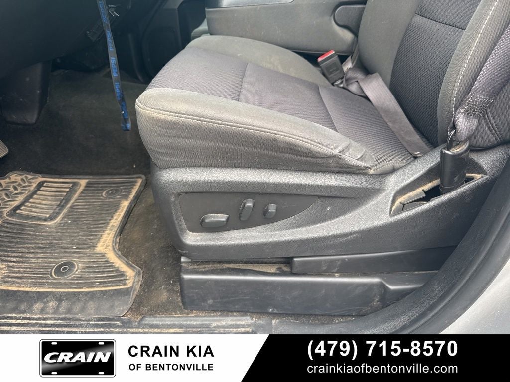 2017 Chevrolet Silverado 1500 LT - LIFTED! / CLEAN CARFAX / 4WD