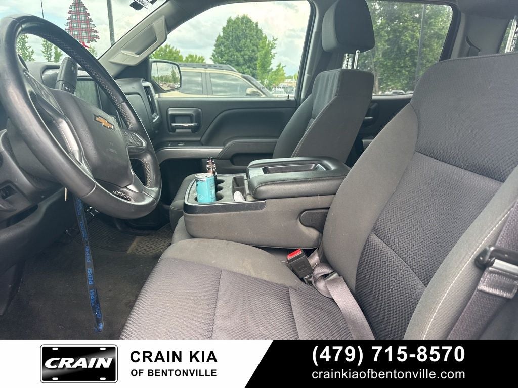 2017 Chevrolet Silverado 1500 LT - LIFTED! / CLEAN CARFAX / 4WD