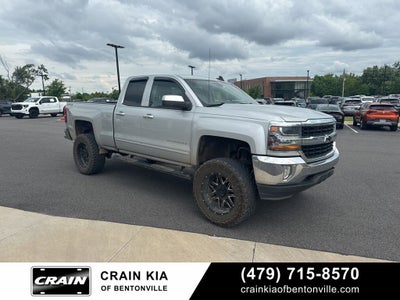 2017 Chevrolet Silverado 1500 LT - LIFTED! / CLEAN CARFAX / 4WD