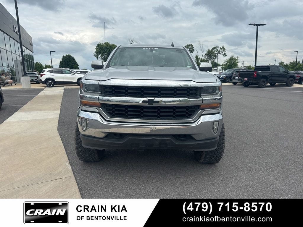 2017 Chevrolet Silverado 1500 LT - LIFTED! / CLEAN CARFAX / 4WD