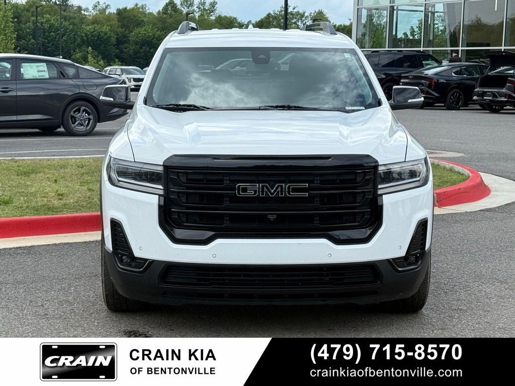 2023 GMC Acadia SLT - CLEAN CARFAX / ONE OWNER