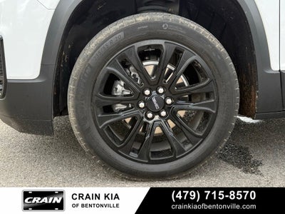 2023 GMC Acadia SLT - CLEAN CARFAX / ONE OWNER