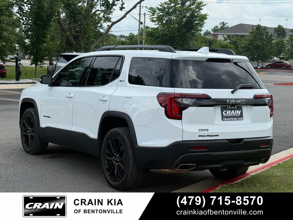 2023 GMC Acadia SLT - CLEAN CARFAX / ONE OWNER