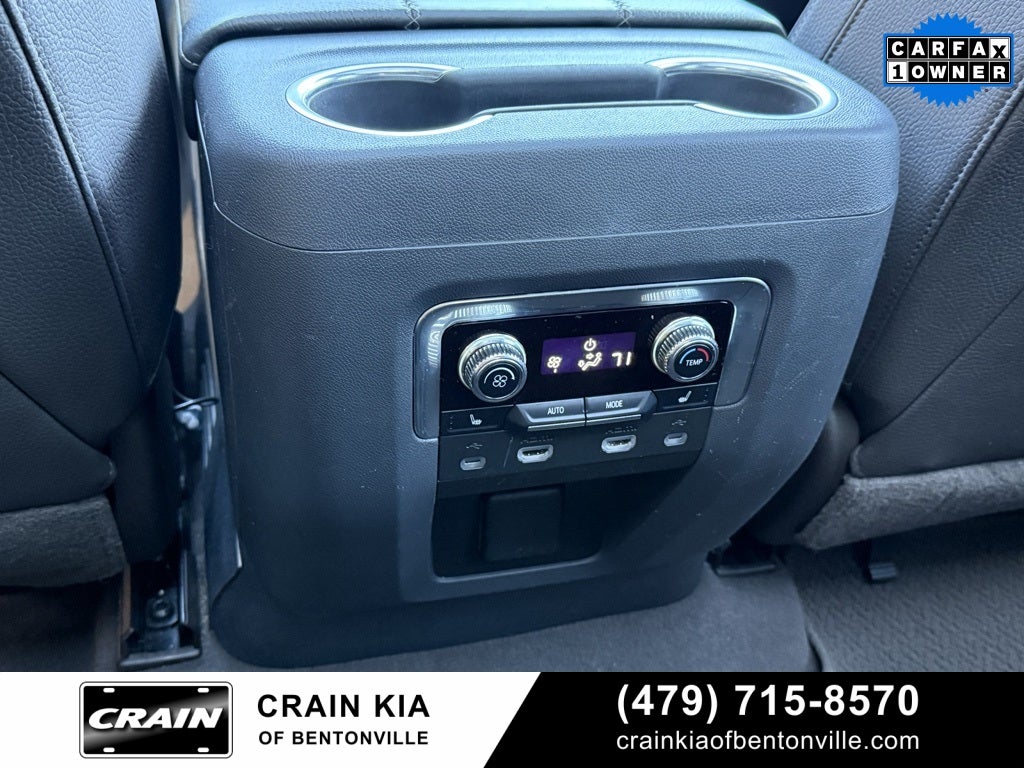 2021 GMC Yukon Denali - 4WD / PANORAMIC SUNROOF / ONE OWNER