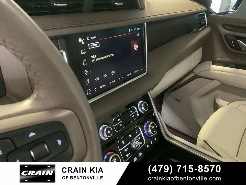 2023 GMC Yukon Denali Reserve - 4WD / PANORAMIC SUNROOF / DVD