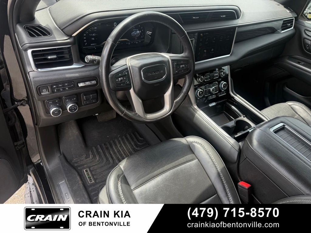 2022 GMC Yukon XL Denali - 4WD / CLEAN CARFAX
