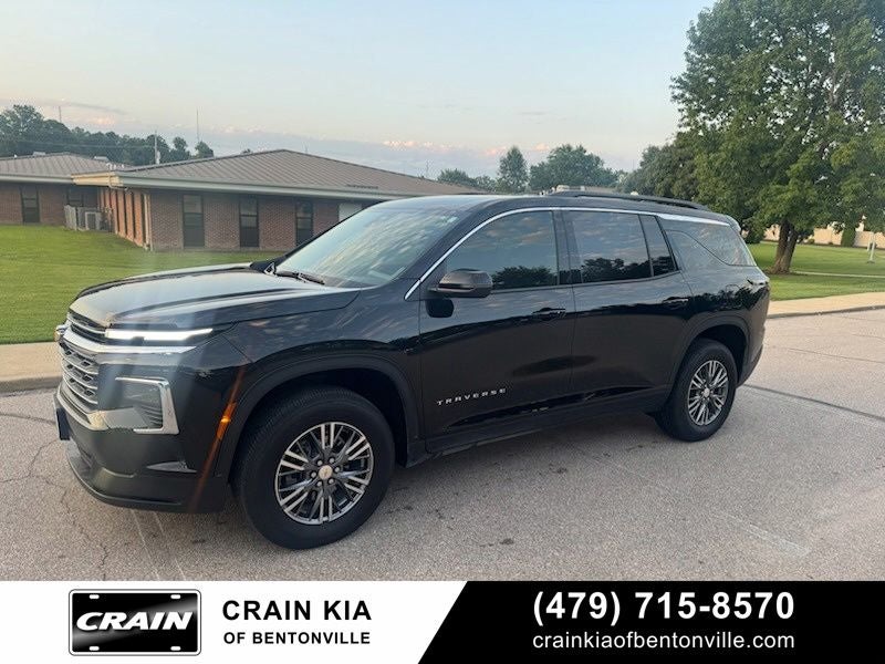 2025 Chevrolet Traverse LT - AWD / CLEAN CARFAX / ONE OWNER