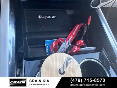 2025 Chevrolet Suburban Premier - 4WD / PANORAMIC SUNROOF / CLEAN CARFAX
