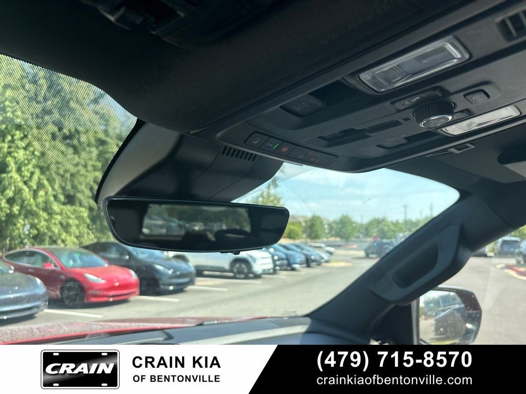 2025 Chevrolet Suburban Premier - 4WD / PANORAMIC SUNROOF / CLEAN CARFAX