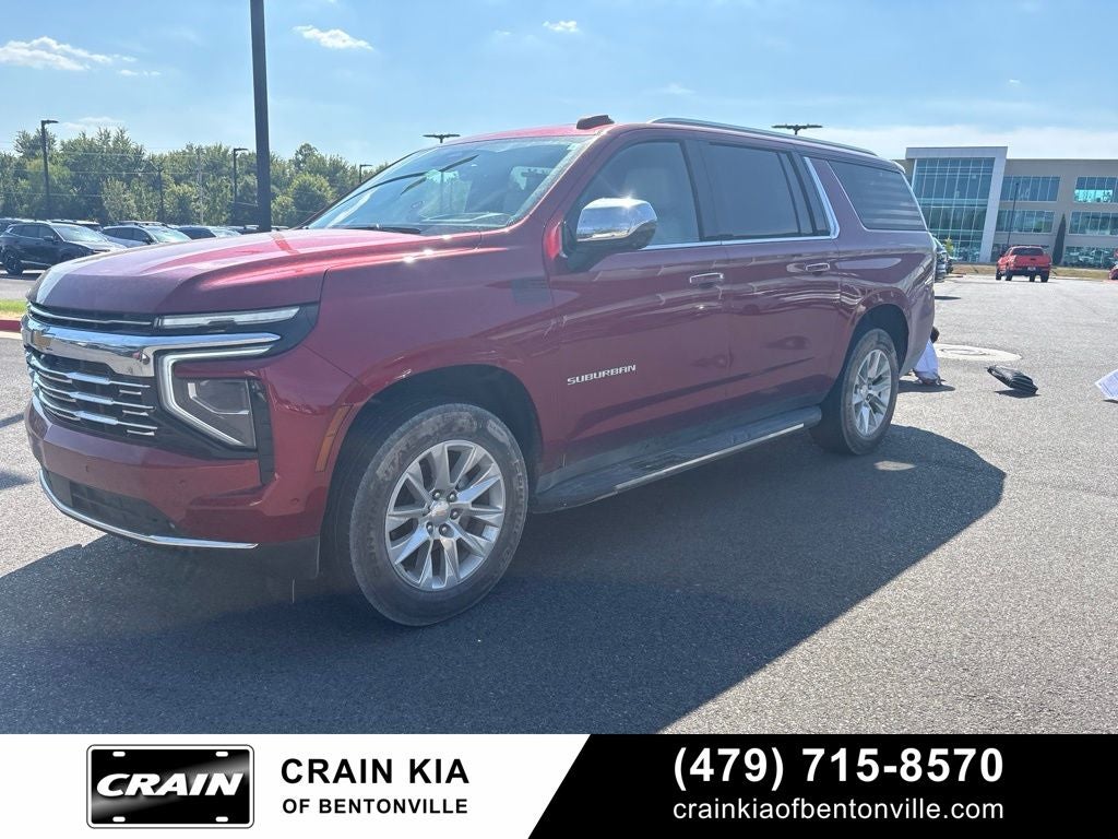 2025 Chevrolet Suburban Premier - 4WD / PANORAMIC SUNROOF / CLEAN CARFAX
