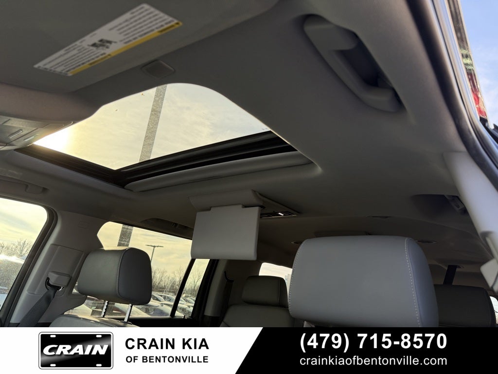 2019 Chevrolet Suburban LT - 4WD / SUNROOF / CLEAN CARFAX