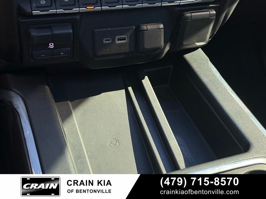 2022 GMC Sierra 2500HD AT4 - 4WD / SUNROOF / CLEAN CARFAX