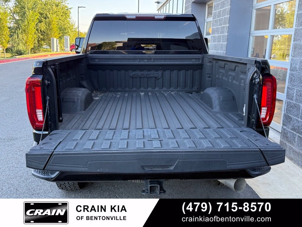 2022 GMC Sierra 2500HD AT4 - 4WD / CLEAN CARFAX