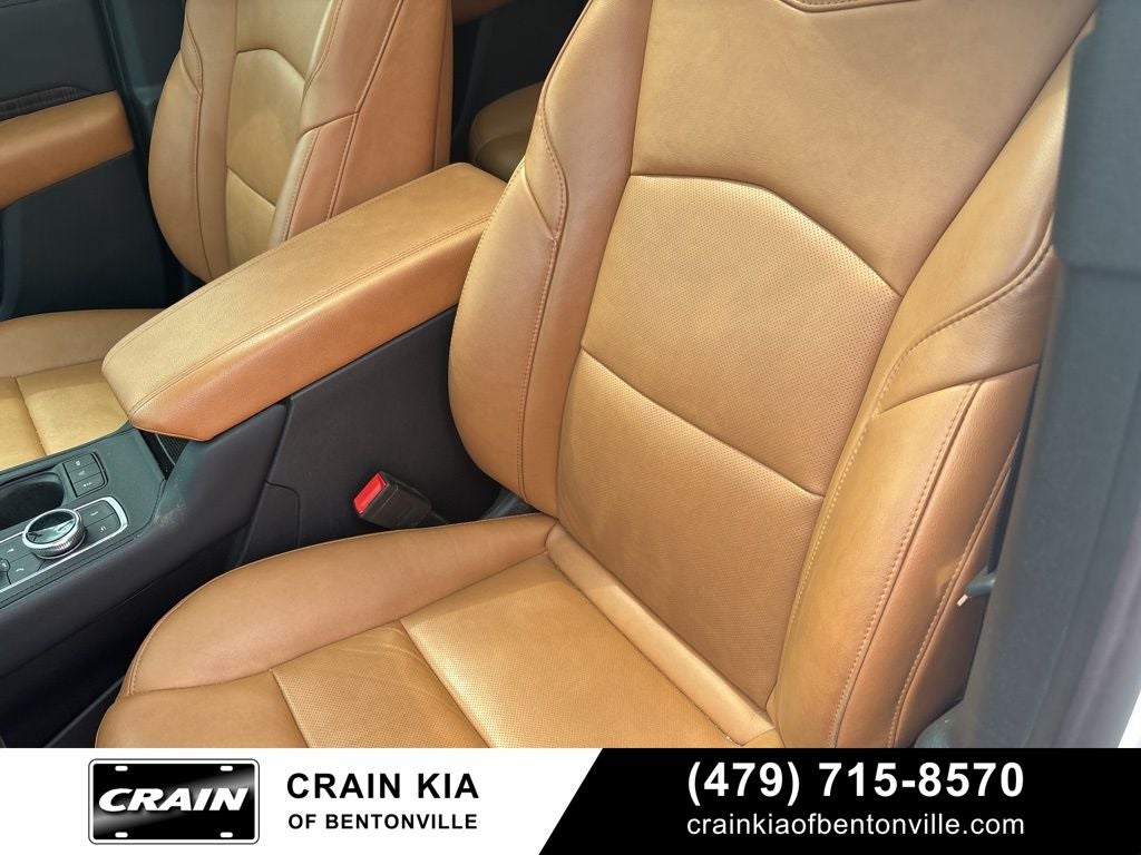 2019 Cadillac XT4 Premium Luxury - AWD / PANORAMIC SUNROOF / CLEAN CARFAX