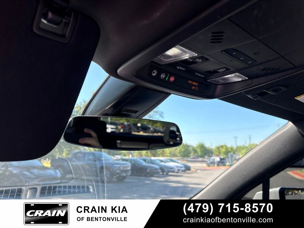2024 Cadillac XT6 Luxury - AWD / PANORAMIC SUNROOF / CLEAN CARFAX