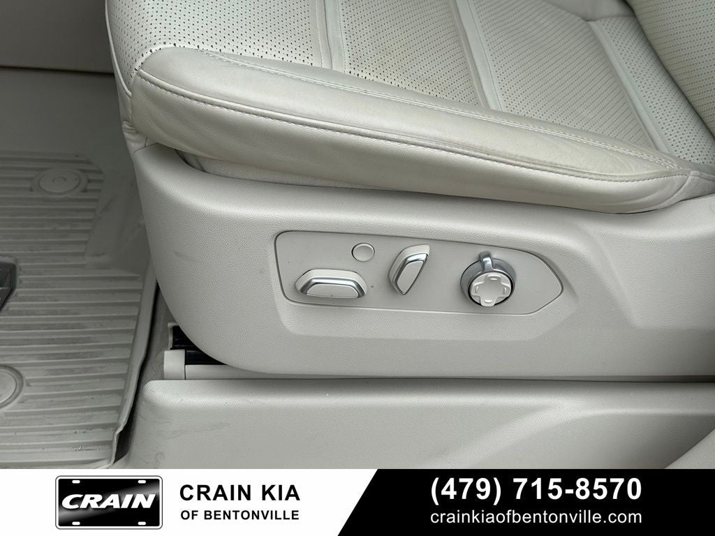 2024 Cadillac Escalade ESV Sport Platinum - AWD / PANORAMIC SUNROOF / CLEAN CARFAX