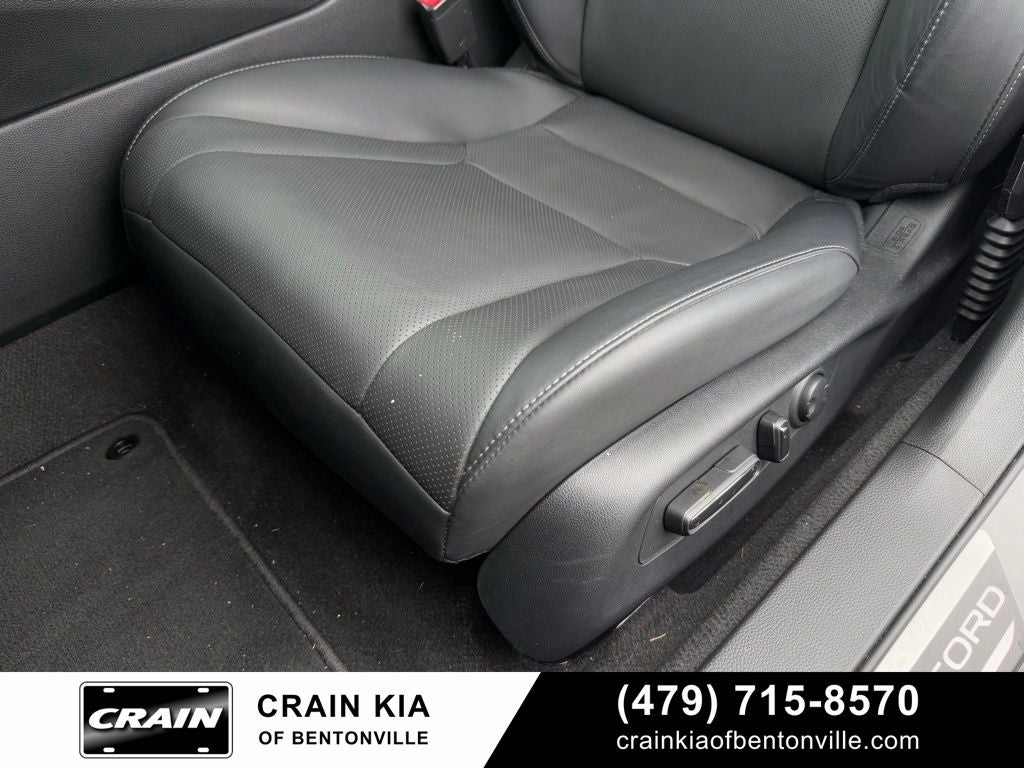 2025 Honda Accord Hybrid Sport-L - SUNROOF / CLEAN CARFAX / ONE OWNER