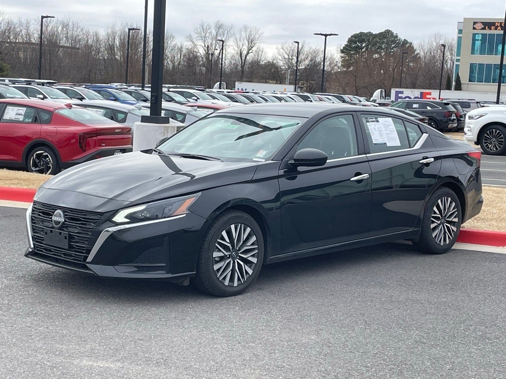 2024 Nissan Altima 2.5 SV - CLEAN CARFAX / ONE OWNER