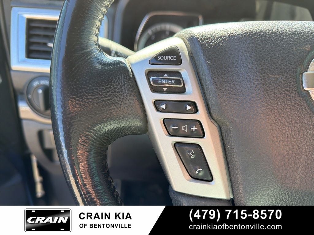 2019 Nissan Titan XD SV - 4WD / CLEAN CARFAX / ONE OWNER