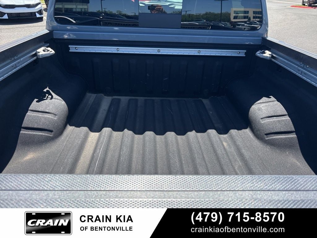 2024 Nissan Frontier PRO-4X - 4WD / SUNROOF / CARFAX ONE OWNER