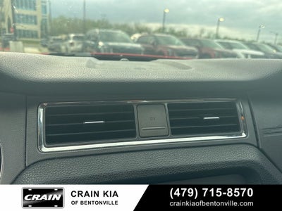 2011 Ford Mustang V6 - CLEAN CARFAX