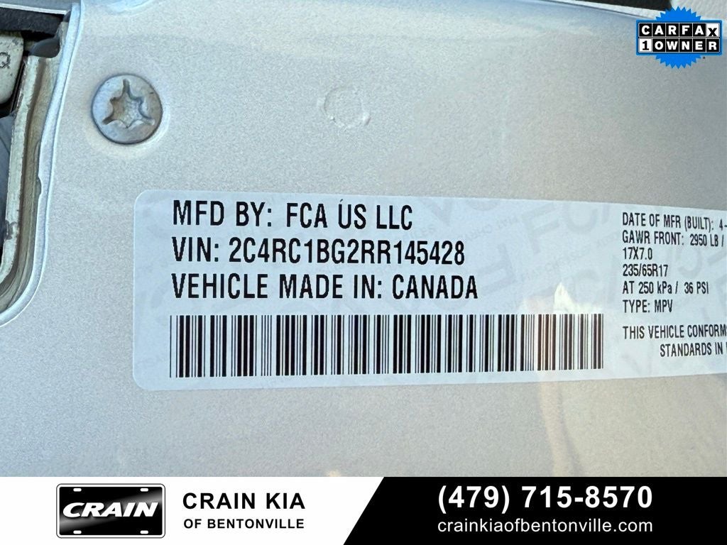 2024 Chrysler Pacifica Touring L - CLEAN CARFAX / ONE OWNER
