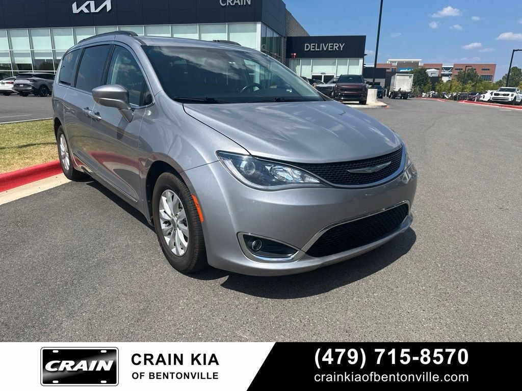 2017 Chrysler Pacifica Touring L