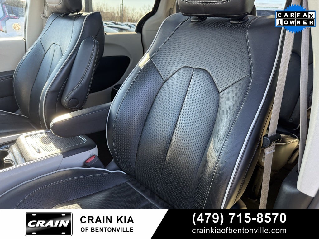 2023 Chrysler Pacifica Limited - PANORAMIC SUNROOF / CARFAX ONE OWNER
