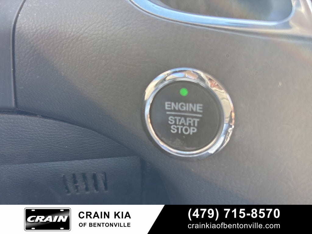 2017 Ford Edge Titanium - CLEAN CARFAX / LEATHER